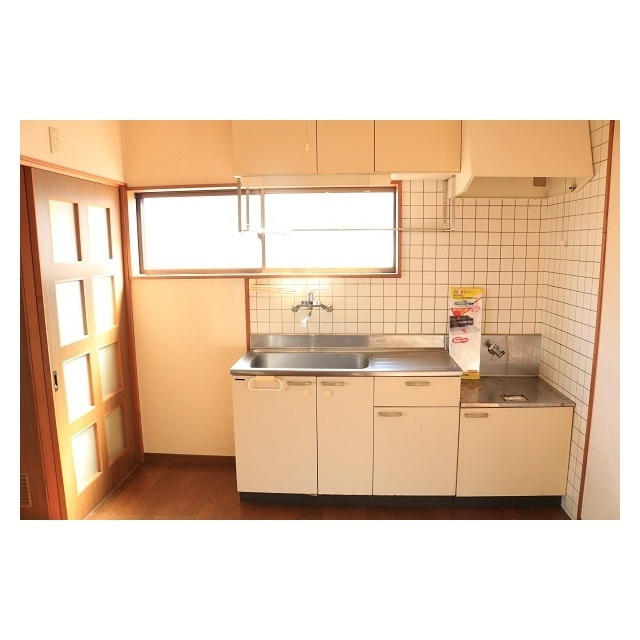 甥田町稲垣貸家のキッチン|流し台