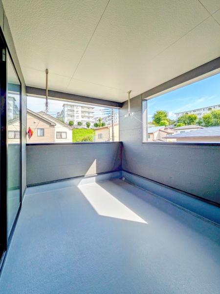 横浜市緑区上山３丁目の新築一戸建のバルコニー|陽当り良好のバルコニー！
風通しもよく気持ちいいです