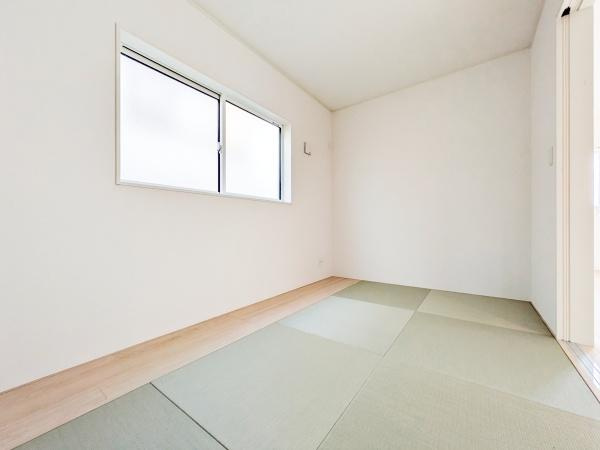 横浜市緑区上山３丁目の新築一戸建の和室|食後の後は和室でゴロゴロ出来ちゃいます！
お客さんが来た時には客室としても利用できます♪