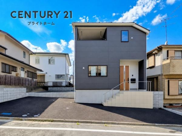 横浜市緑区上山３丁目の新築一戸建の前面道路含む現地写真|周辺は落ち着いた街並みになります。
子育てにはぴったりの住環境♪