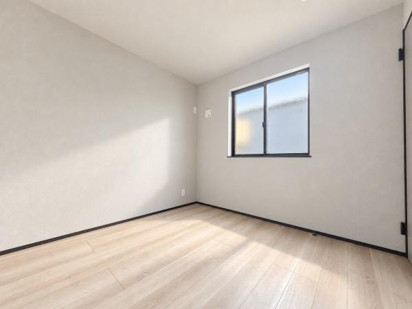 横浜市磯子区洋光台６丁目の新築一戸建の洋室|落ち着きのある洋室です！
休日はこちらでおくつろぎ下さい♪