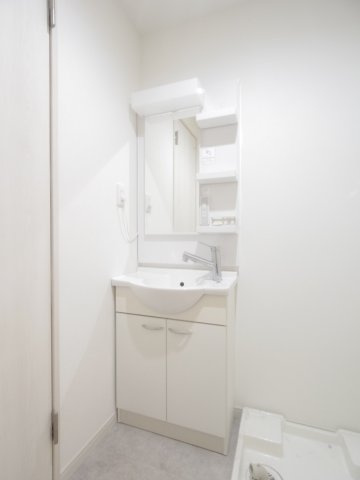 ｔｊ　ｒｅｓｉｄｅｎｃｅ　ＫＩＹＯＳＥの洗面所