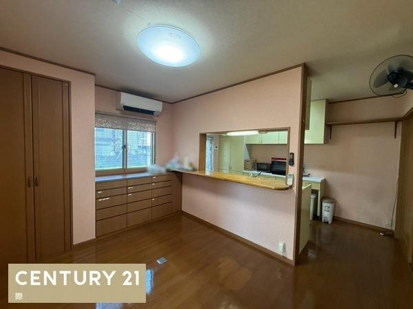 和歌山市中之島　中古戸建の居間・リビング