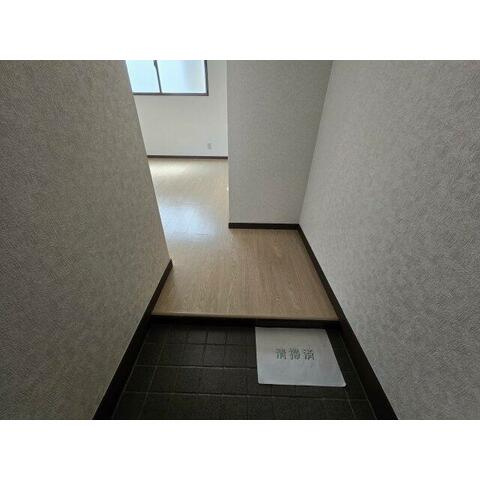 【玄関】 | メゾンニッタ