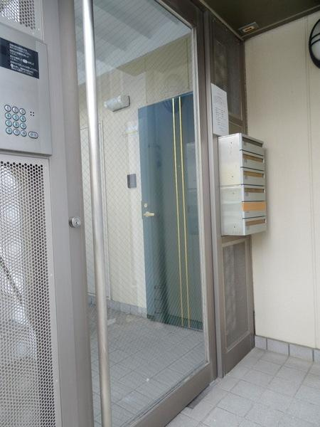 エスポワール北村のエントランス|★建物入口です★