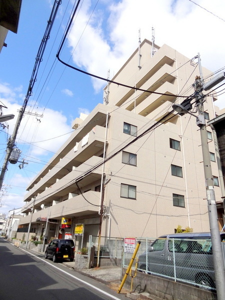 大正メゾンの外観|★白のきれいな外観★