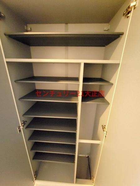 Louis Residence 弁天町の収納|★シューズインクローゼットはこんな感じ★