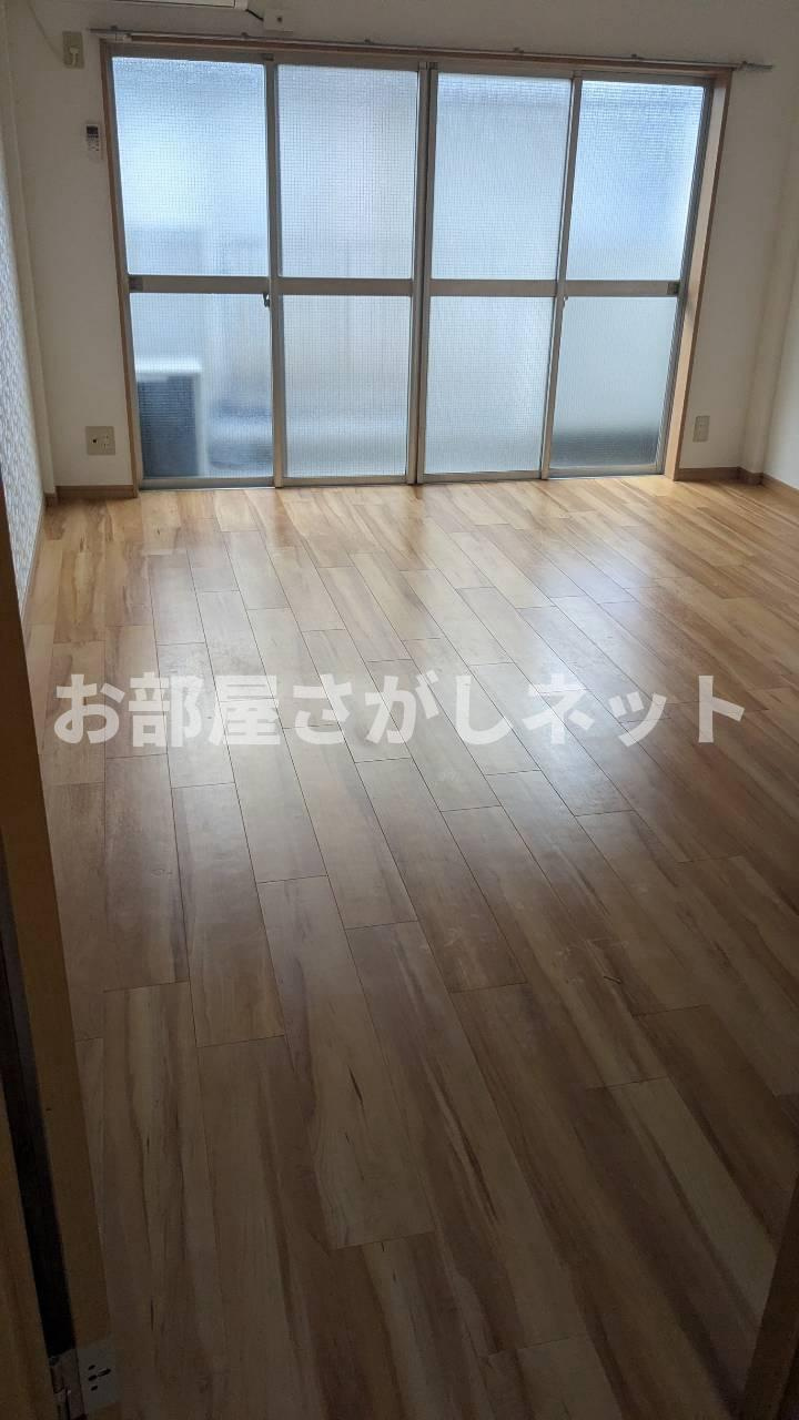 春月ビルの内装