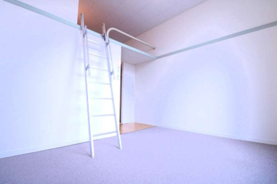 【寝室】 | レオパレスＢＲＩＧＨＴＥＮ | 物件同タイプの写真です。家電家具無しの部屋となります。