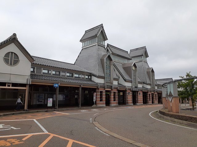 ハイツひばりの周辺|えちごトキめき鉄道　高田駅まで2230m