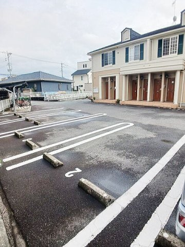 桜壱番館の駐車場