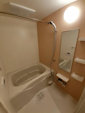 エテルノ貝塚Ｂの浴室