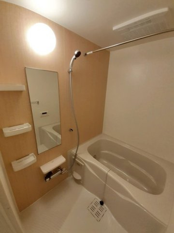 エテルノ貝塚Ｂの浴室