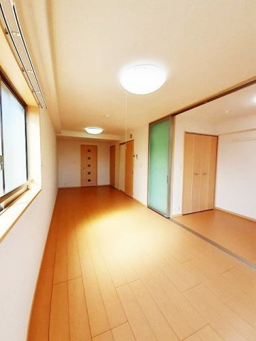 サンクレストの居間・リビング