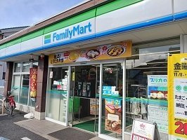 ヒカルサ小岩の周辺|ファミリーマートまで400m