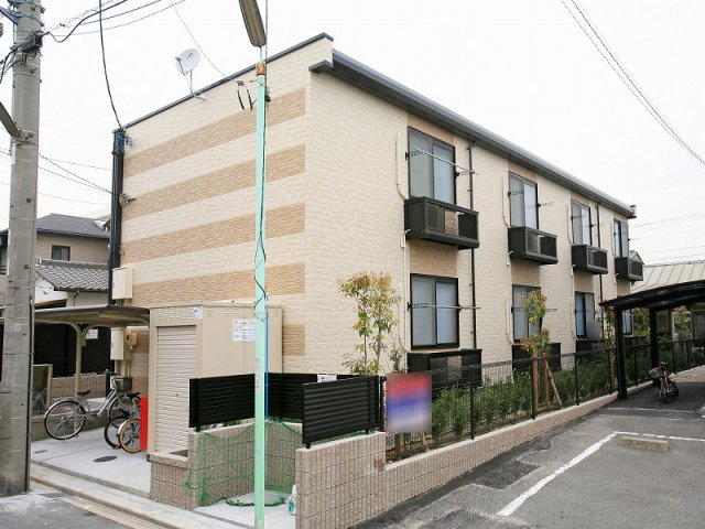 レオパレスハミング熱田の外観