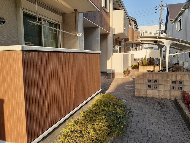 イマジュリ－Ⅰ号館のエントランス