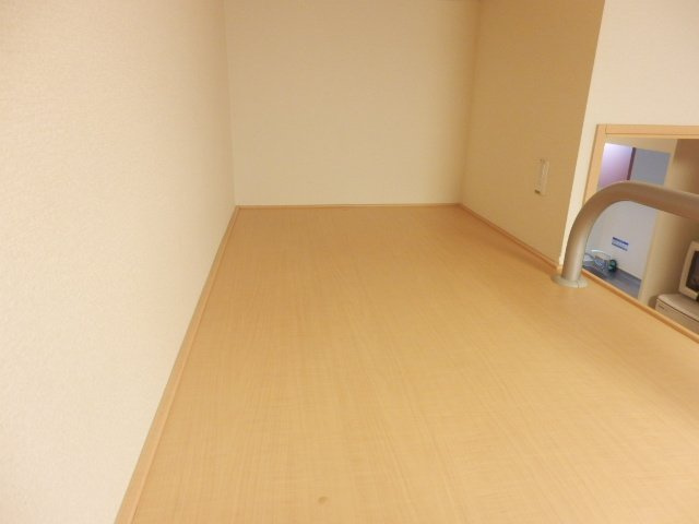 レオパレス栄楽荘の寝室