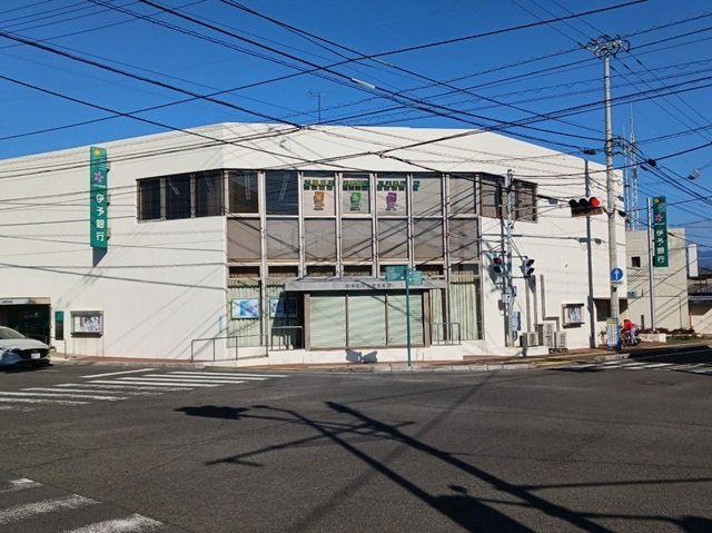 メリーハーバーの周辺|伊予銀行三津浜支店様まで900m