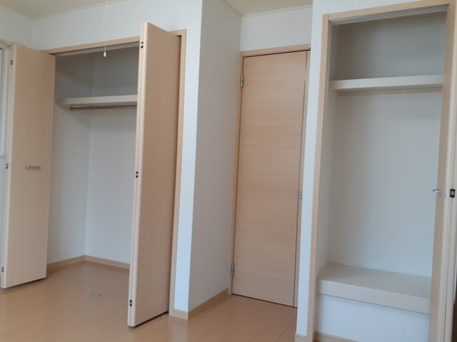 アイリー　ブルーの収納