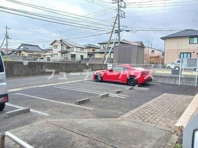 エレガンテ・カーサの駐車場|駐車場です