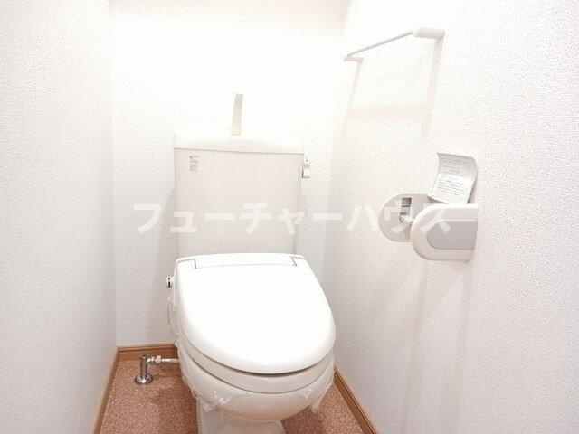 エレガンテ・カーサのトイレ|シンプルで使いやすいトイレです