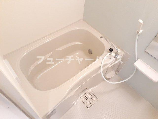 サンヌーヴェルの浴室|お風呂です