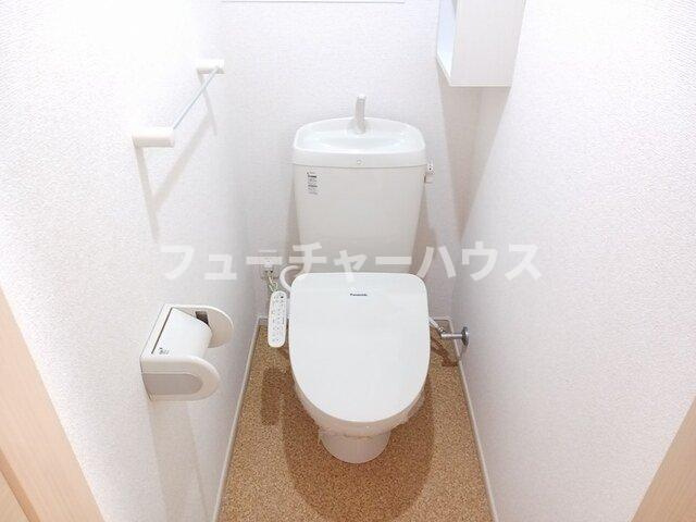 サンヌーヴェルのトイレ|清潔感のあるトイレです