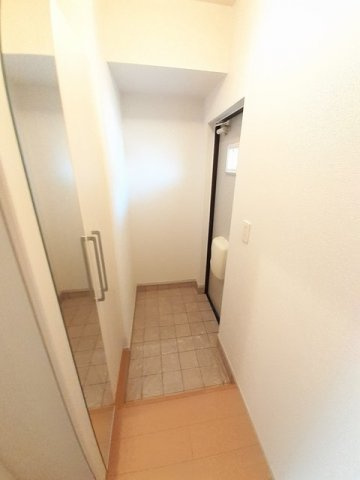 グランデール大島の玄関