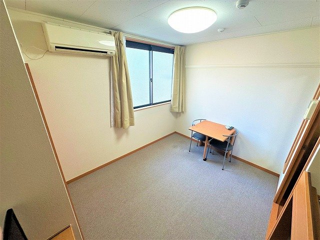 レオパレスリルト和田町の居間・リビング