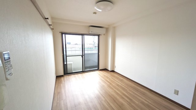 【内装】 | サンライズ日宝