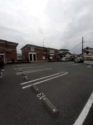【駐車場】 | ルーチェ・ラルゴＢ