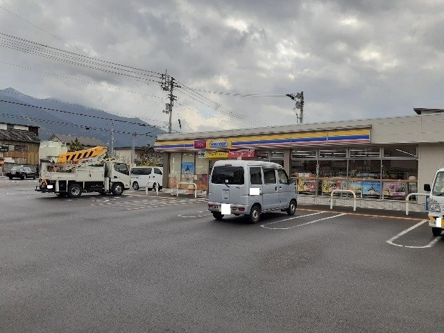 カーサ・プラシードＡの周辺|ミニストップ新居浜喜光地店様まで300m