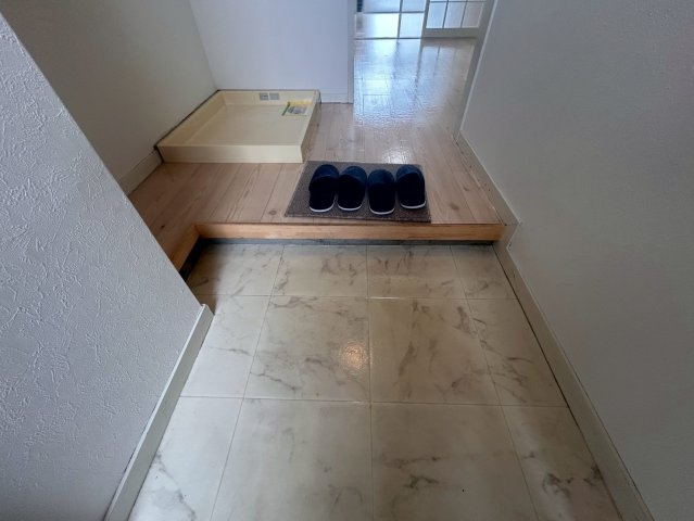 パンデュール弁財天の玄関