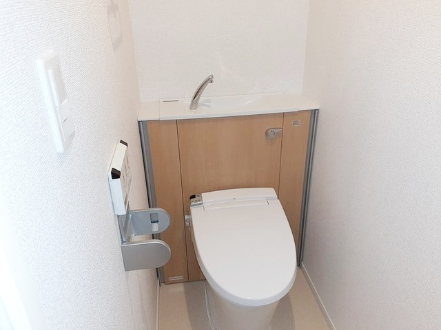 【トイレ】 | ステラ レジーナ | 落ち着いた色調のトイレです♪
