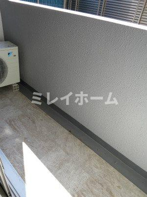 XEBEC下丸子のバルコニー