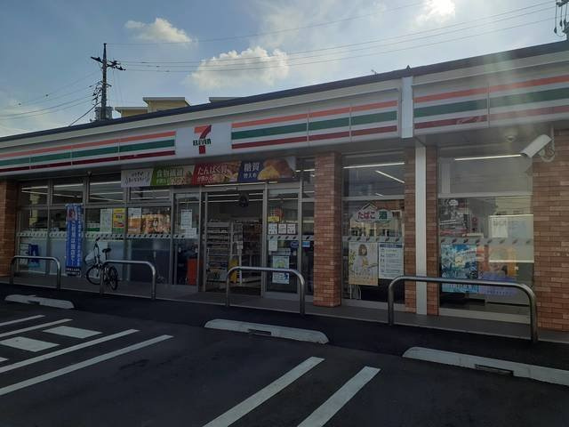 ラ　フェリーチェ　Ｂの周辺|セブンイレブン東石岡4丁目店まで210m