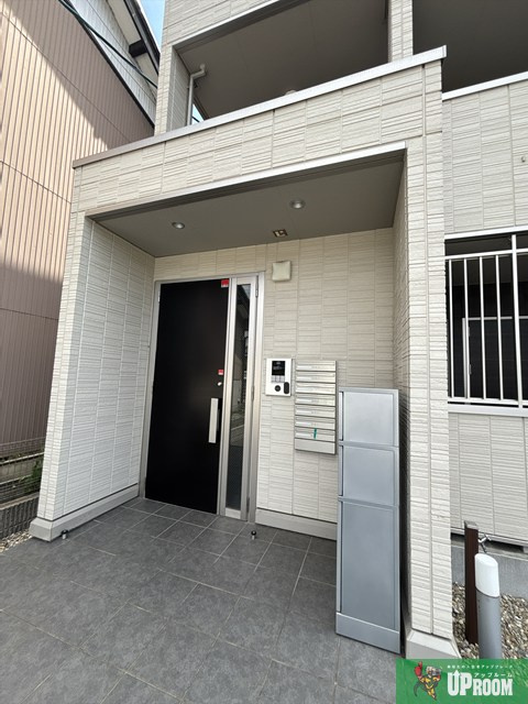 HOURAIマンションのエントランス
