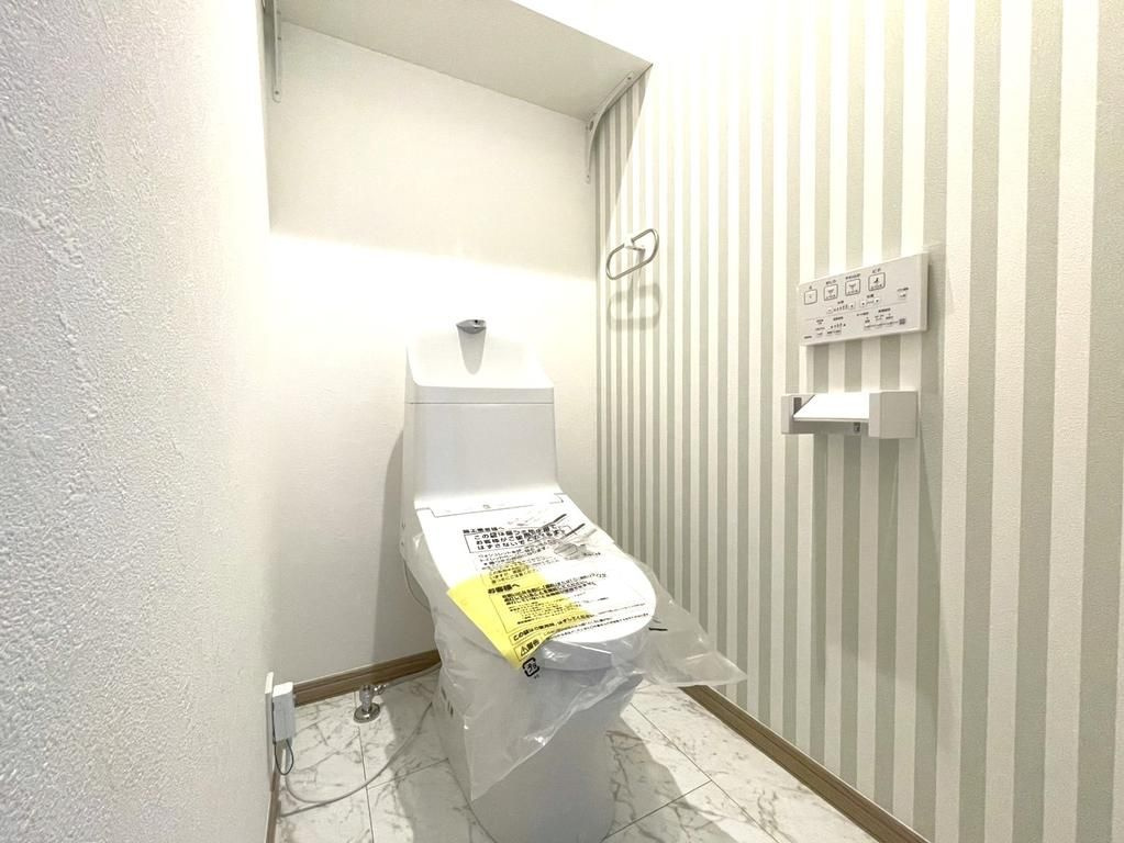 戸建 門真市柳町のトイレ