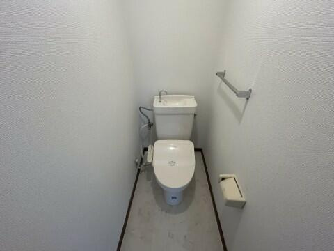 調布市染地３丁目の賃貸マンションのトイレ
