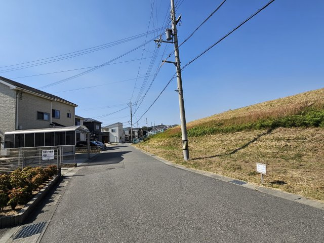 Ｔ＆Ｎ　ハピネスの駐車場