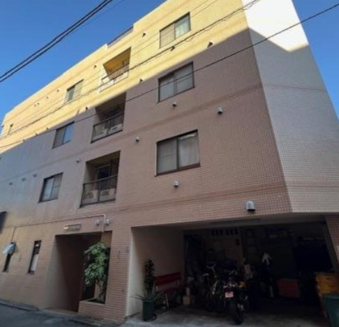ロイヤルプラザ金沢文庫の外観