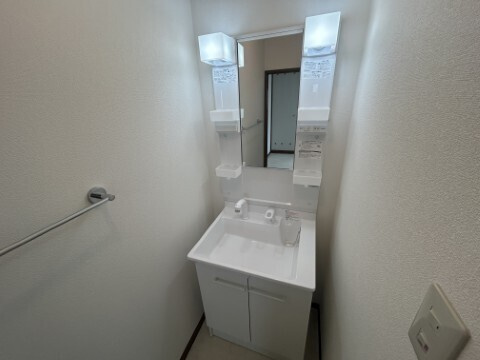 調布市染地３丁目の賃貸マンションの洗面所|別部屋参考