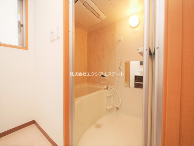カナセ上汐町の浴室