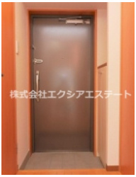 カナセ上汐町の玄関