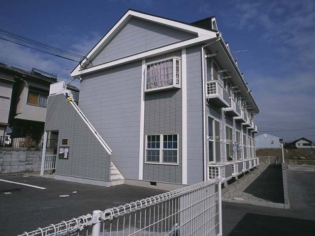 レオパレス橋本の外観