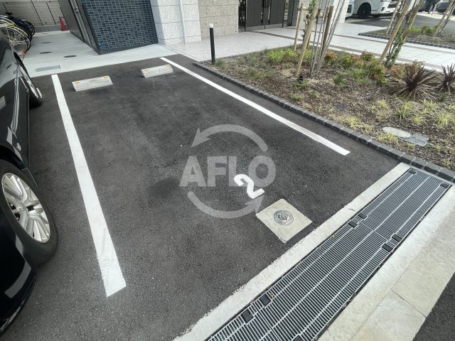プレサンス塚本ベラビィの駐車場|プレサンス塚本ベラビィ　駐車場