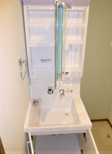 メゾンMumeの洗面所|コンパクトで使いやすい洗面所