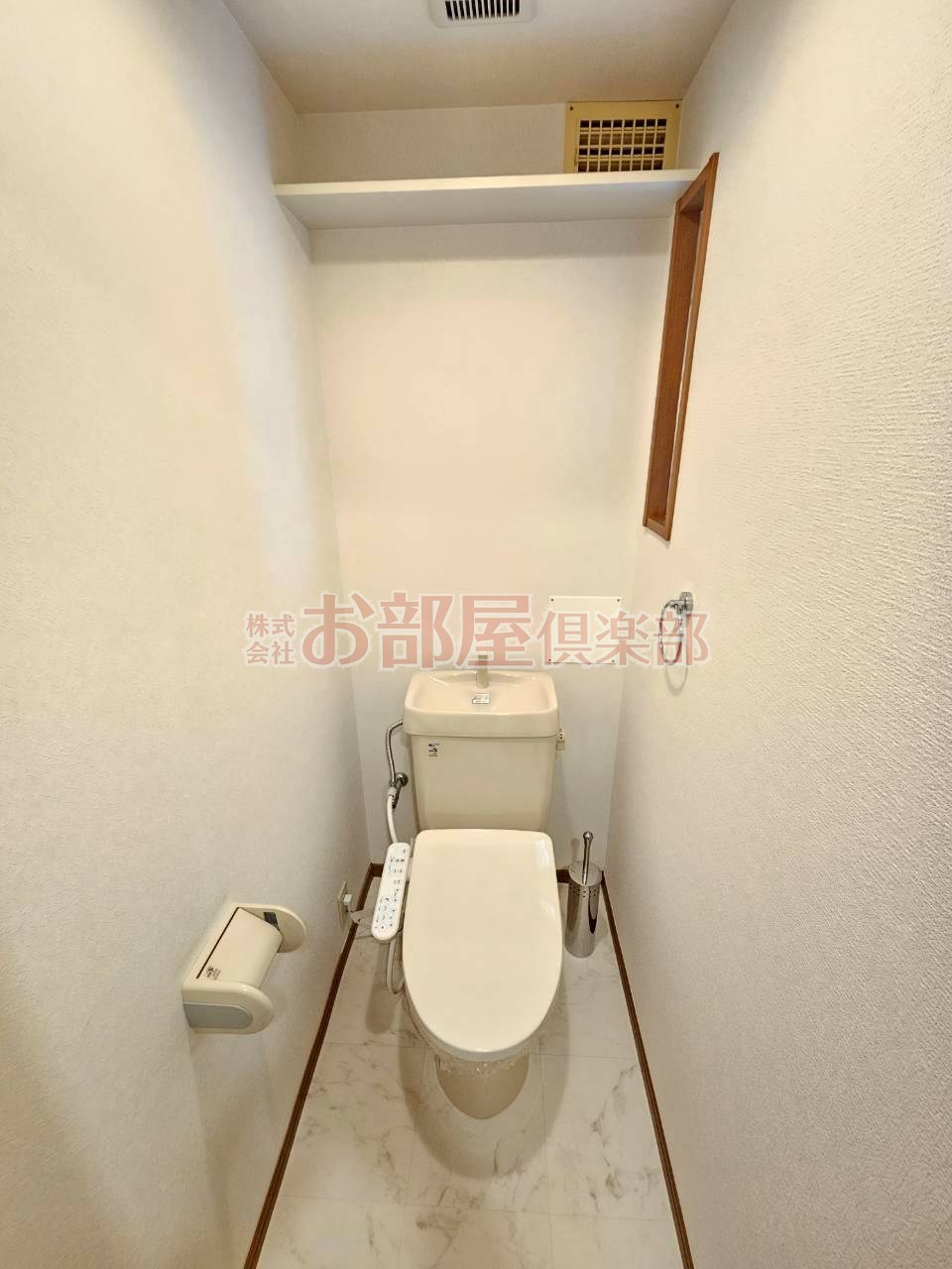 ルミエール合川のトイレ|ゆったりとした空間のトイレです