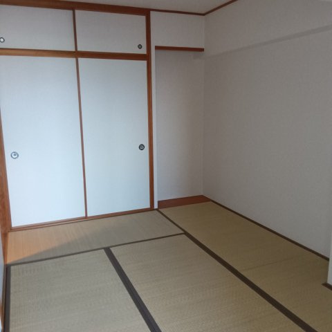オーク・スクエア西神中央　６番館の和室